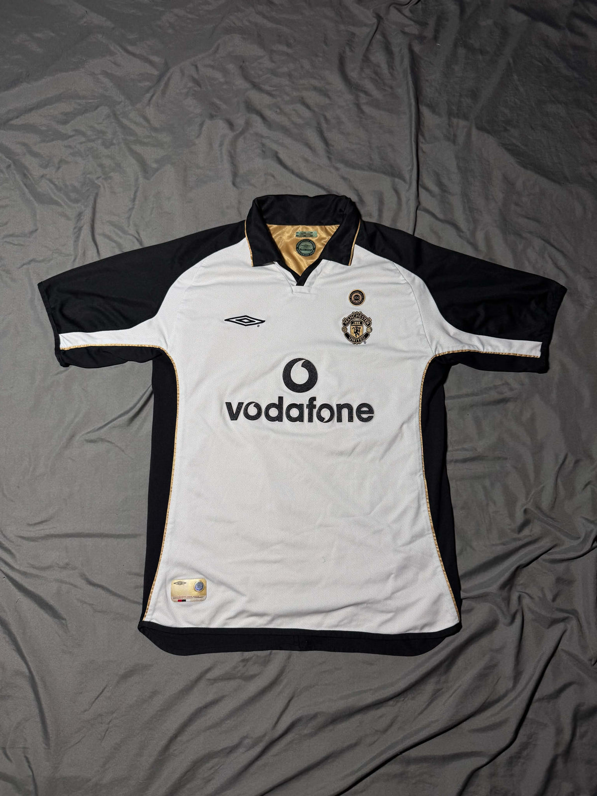 Umbro Manchester United 2001/02 Reversible Away Jersey